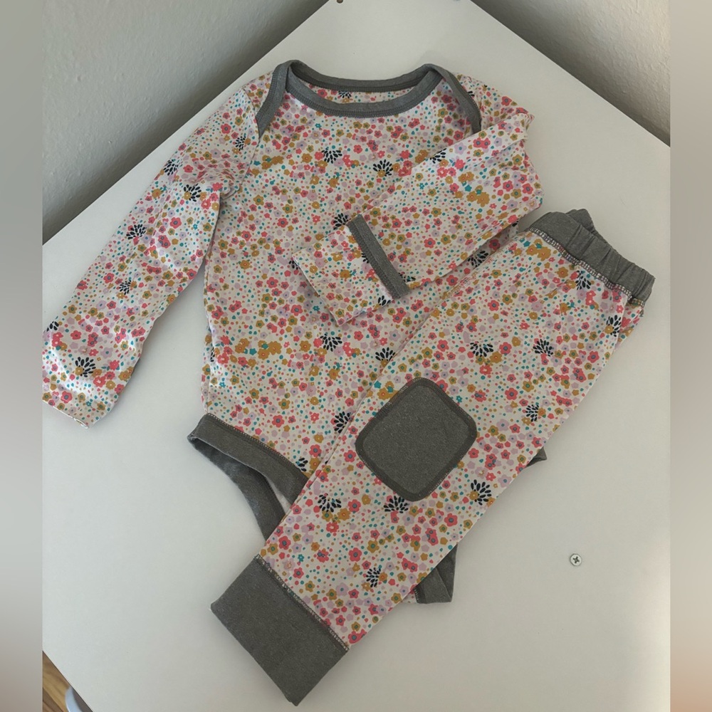 Patagonia 6-12M Baselayer